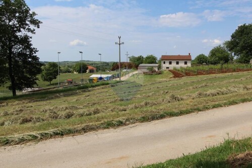 Središnja Istra, građevisska parcela nedaleko Motovuna
