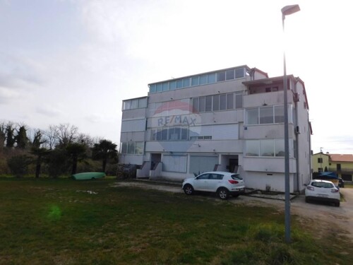 Istra, Novigrad stan od 148m2 pogodan za iznajmljivanje