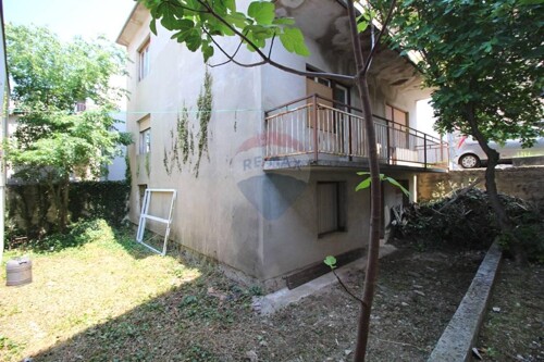 Novi Vinodolski, centar, kuća