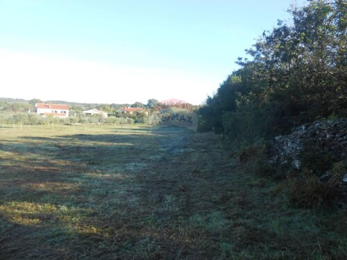 Istra, Vodnja, Galižana, velika parcela (5520 m2) na rubu ur