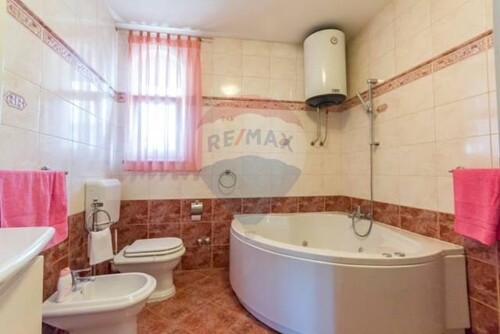 Thumbnail 5410461 - 25