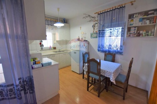 Kuća Šilo sa pet apartmana