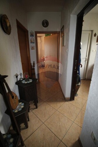Thumbnail 5410628 - 5