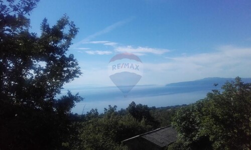 Ičići/Poljane - Teren od 2769m2 sa prekrasnom pogledom na m