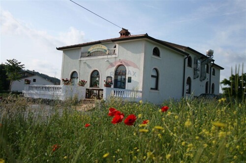 ISTRA - BUZET - RESTORAN - KONOBA - OPREMLJEN I U FUNKCIJI