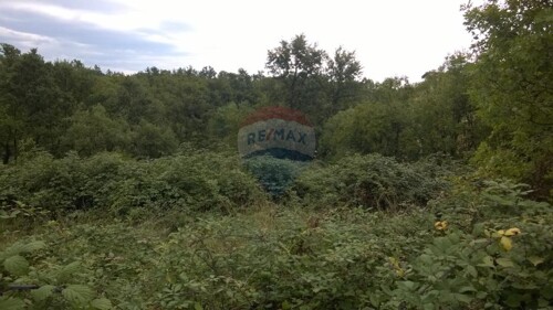 Marčelji, građevinsko zemljište 740 m2!