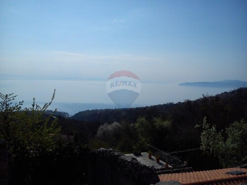 Poljane - Građevinsko zemljište 892 m2