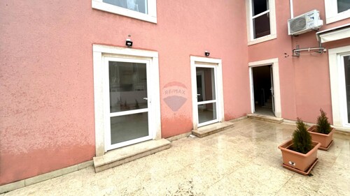 Poslovni prostor , Novigrad , 95m2