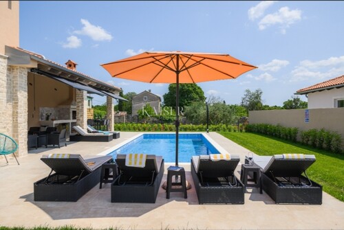 Istra, Rovinj -vila s bazenom, novogradnja, 190 m2