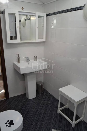 Thumbnail 5422950 - 23