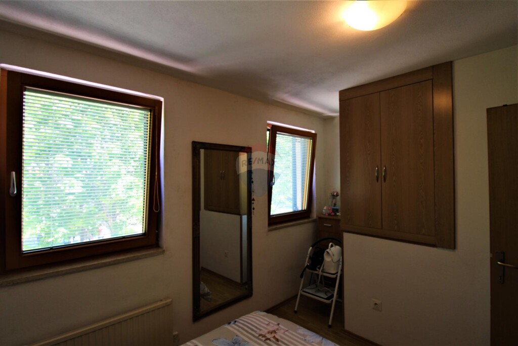 Image 5429877 - 6