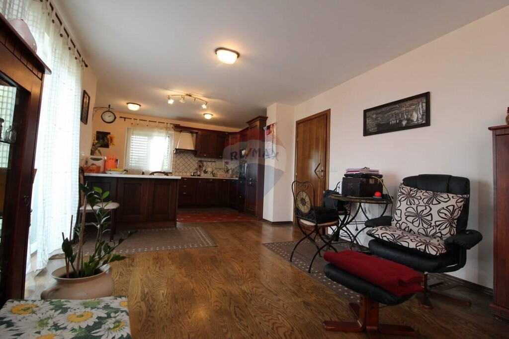 Image 5442388 - 3
