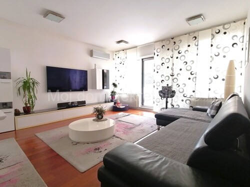 Maksimir, Laščina, prekrasan 4 soban stan s terasom, 2 PM, 93.98m2