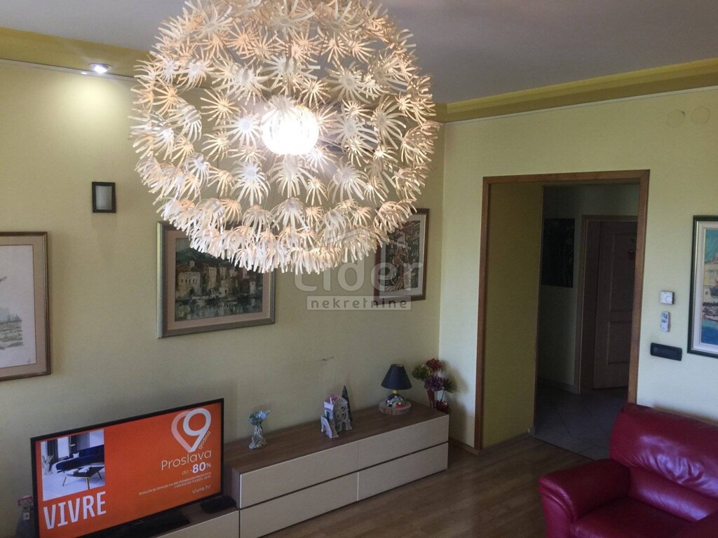 Image 5466825 - 8