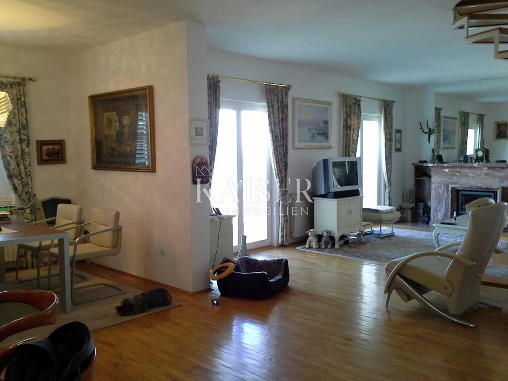 Image 5467279 - 12