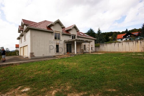 ŠESTINE - LUKSUZNA VILA OD BRUTO 1.000 m2, ZEMLJIŠTE 5.428 m2, ROH BAU