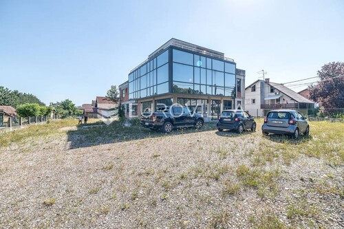 Zaprešić, poslovna roh bau zgrada 2010 m2 na zemljištu 2013 m2