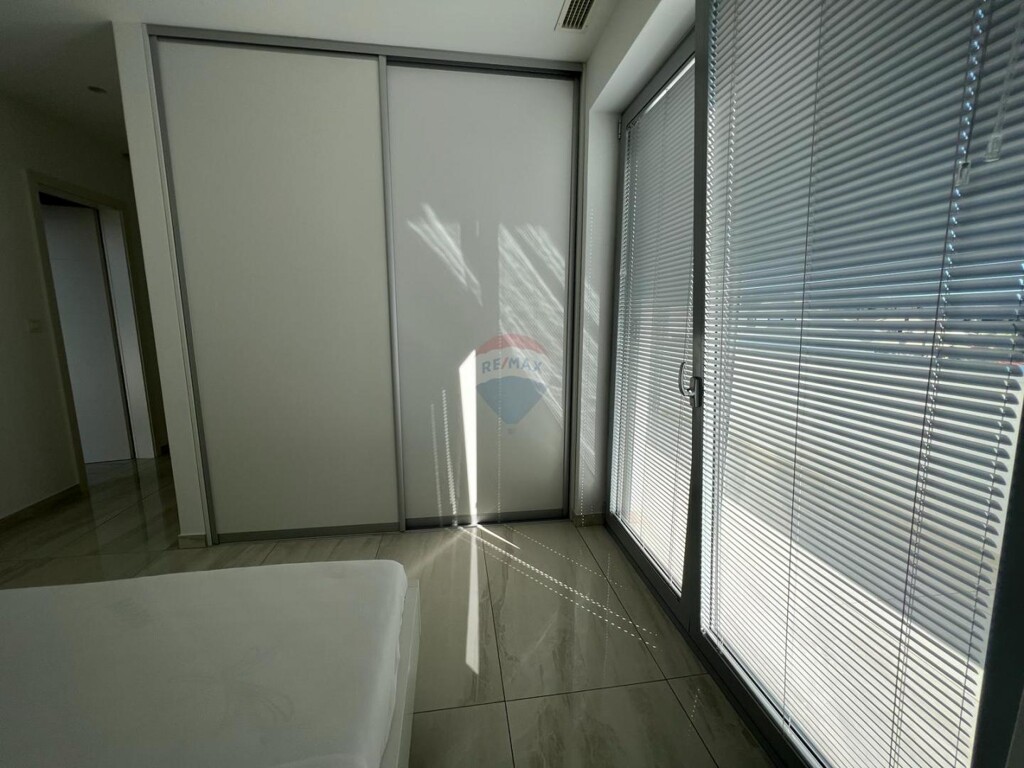 Image 5470325 - 25