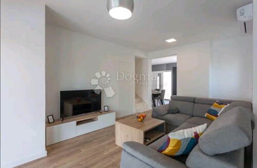 Thumbnail 5472021 - 18