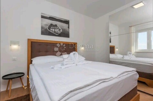 Thumbnail 5472021 - 20