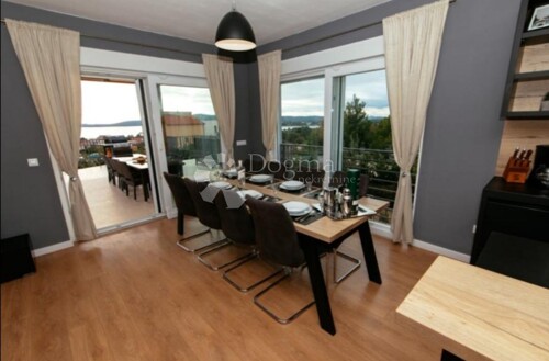 Thumbnail 5472021 - 12