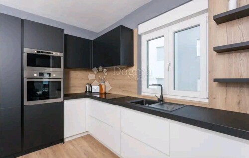 Thumbnail 5472021 - 14