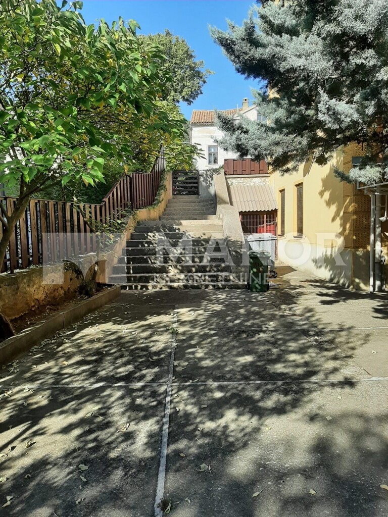 Image 5472164 - 9