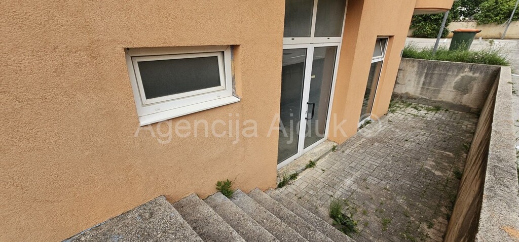 Image 5472455 - 7