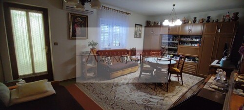 Thumbnail 5472495 - 10