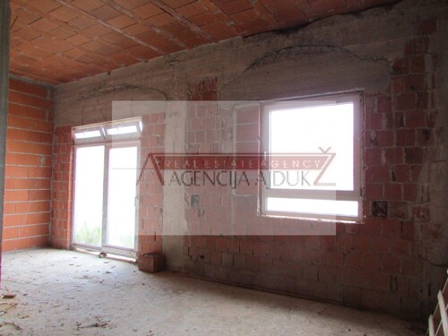 Thumbnail 5472506 - 8