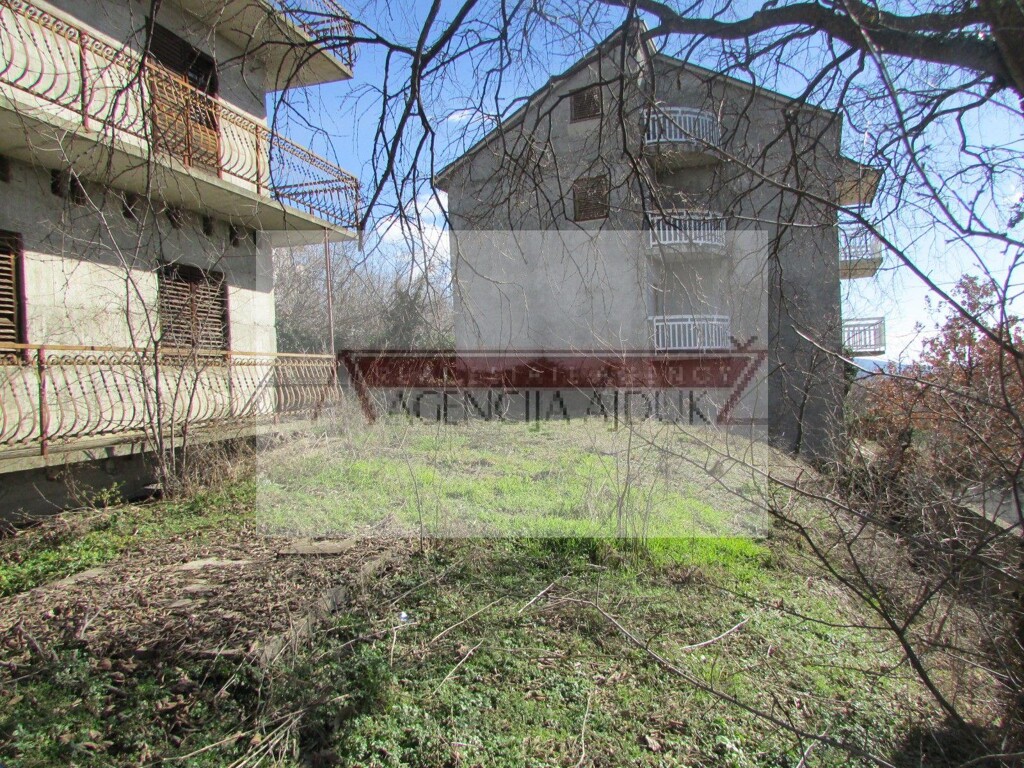 Image 5472573 - 11