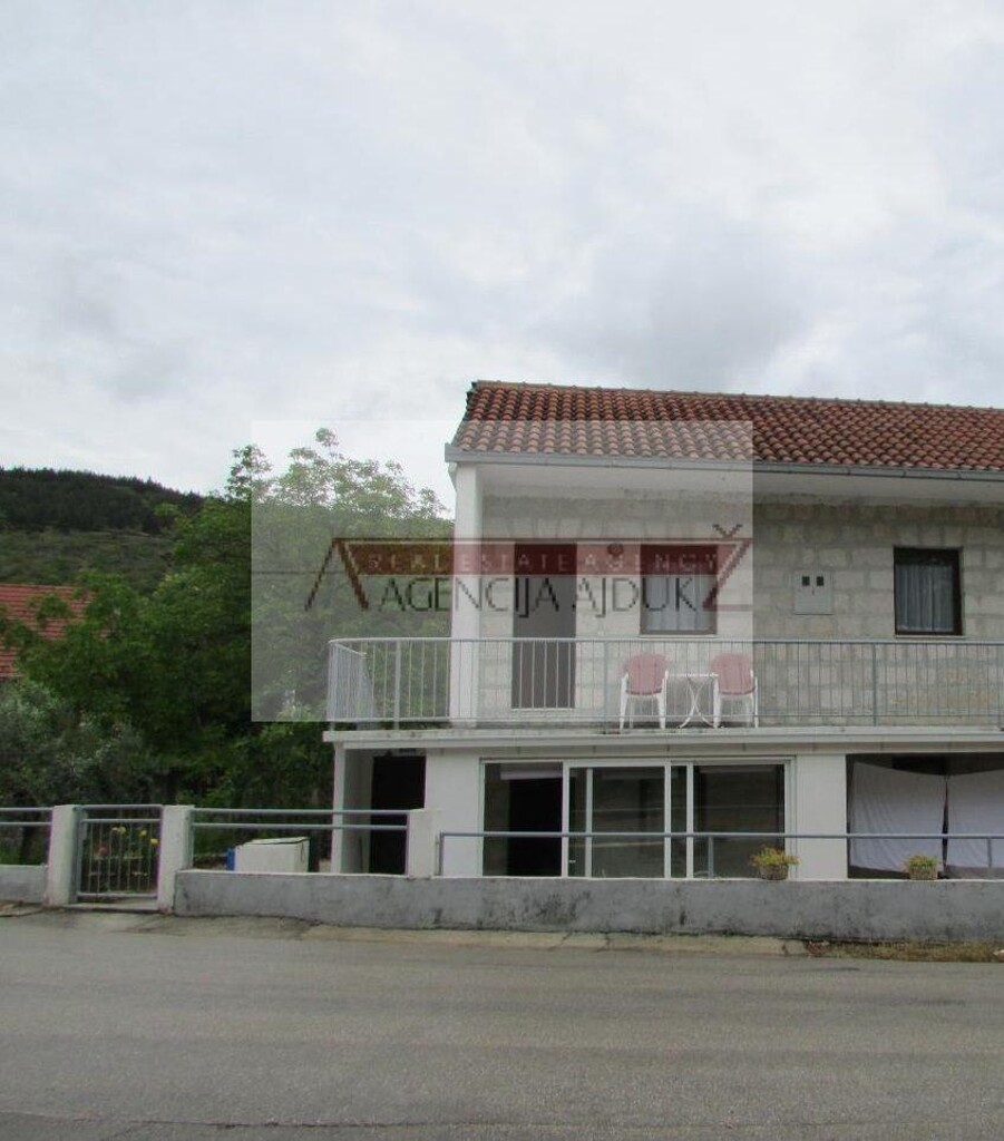 Image 5472593 - 12