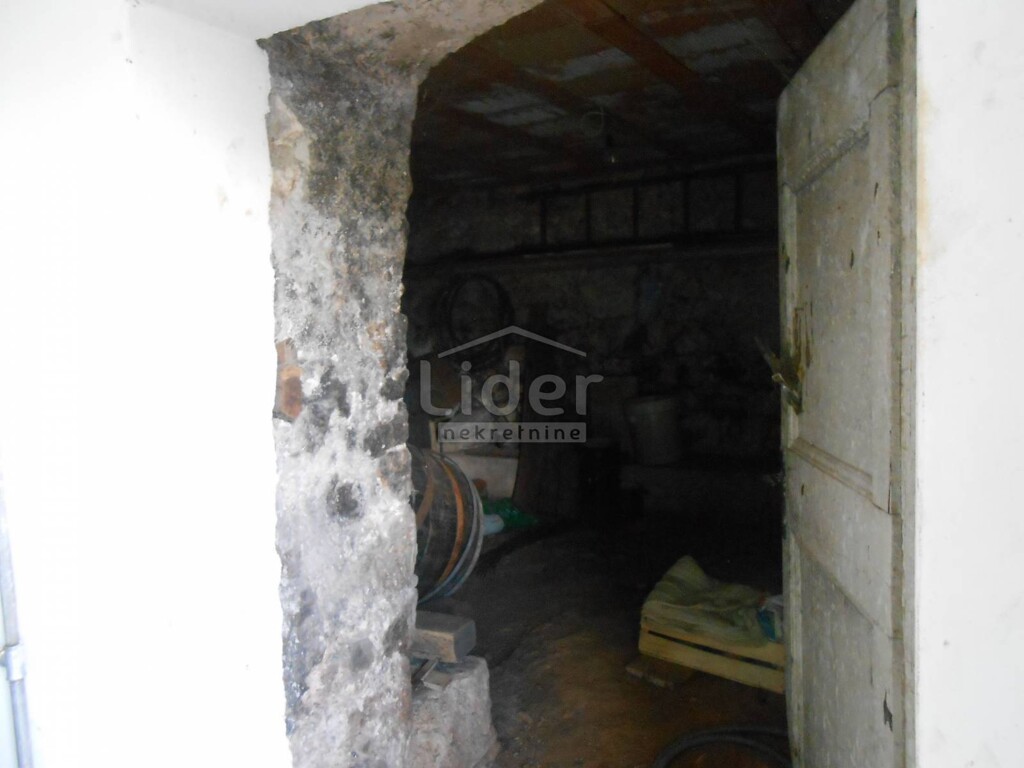 Image 5474558 - 15