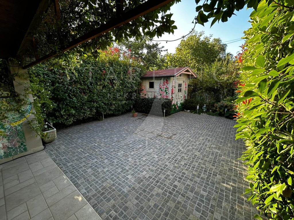 Image 5474577 - 13