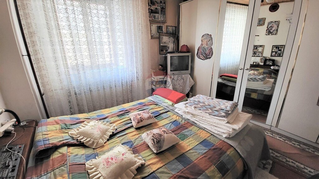 Image 5476430 - 6