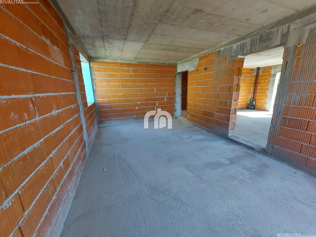 Image 5477512 - 5
