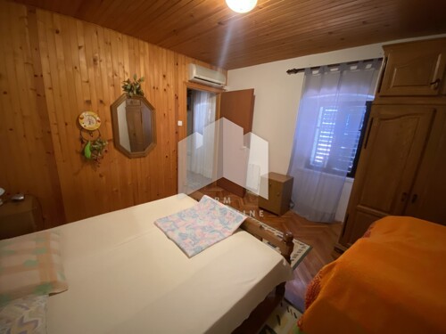 Thumbnail 5484107 - 10