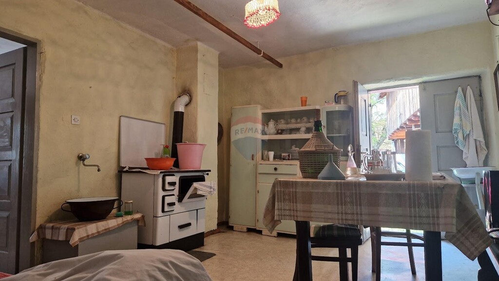 Image 5484637 - 6