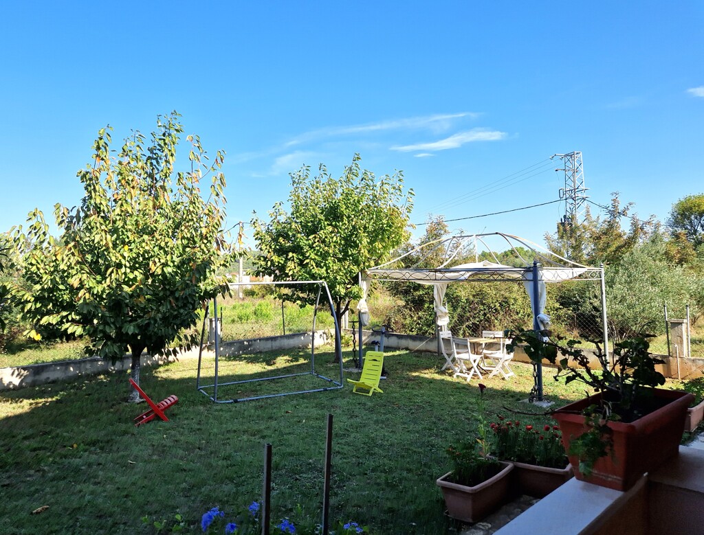 Image 5484861 - 20