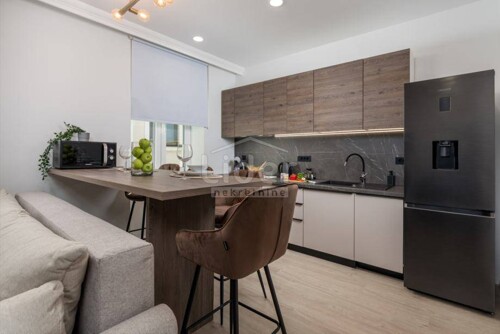 Thumbnail 5488131 - 1