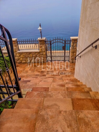 Thumbnail 5490012 - 7