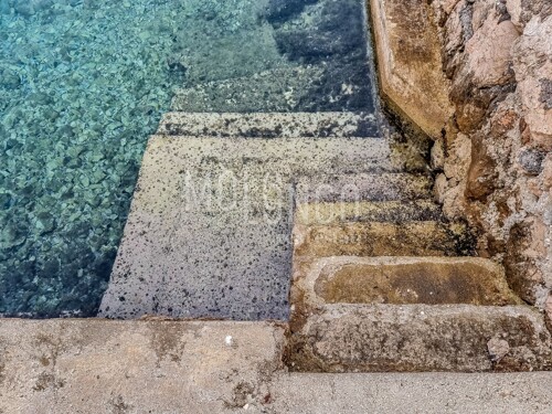 Thumbnail 5490012 - 8