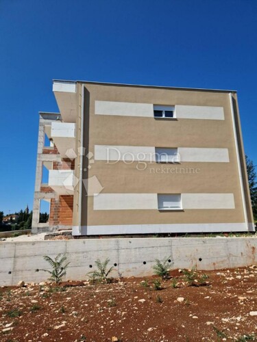 Thumbnail 5497116 - 3