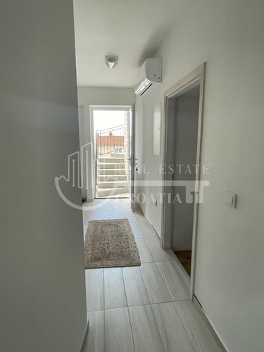 Prodaja, Šibenik, stan 50m2 na atraktivnoj lokaciji u Crnici