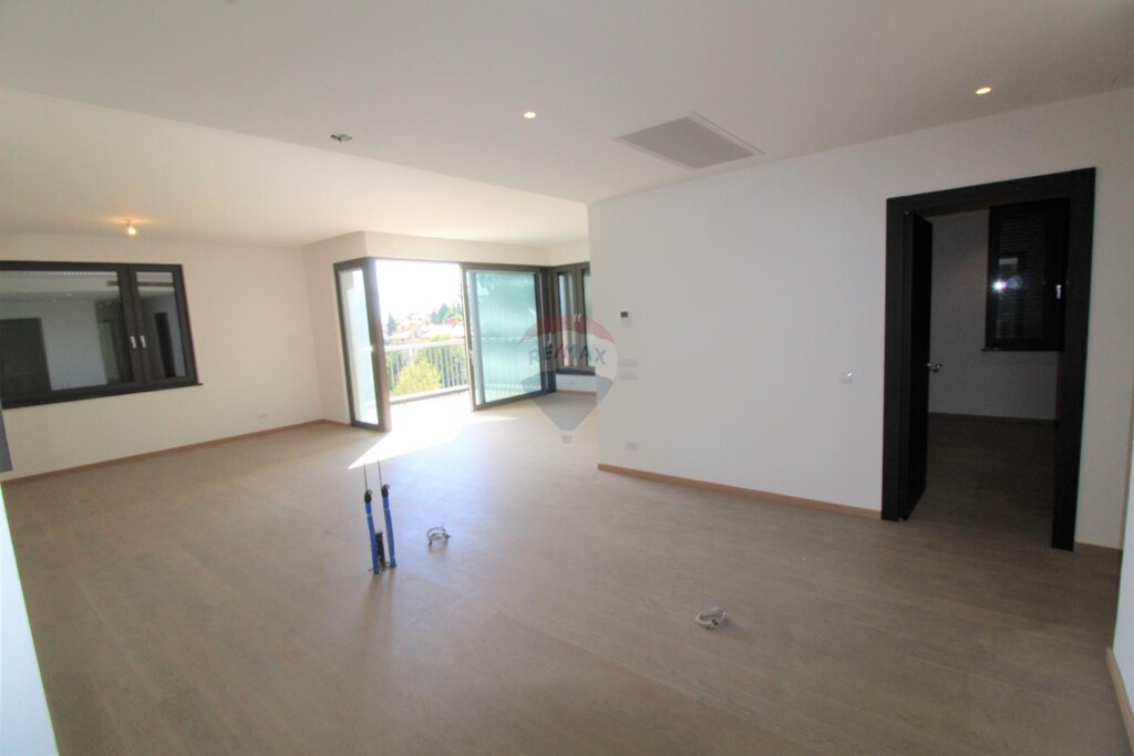 Image 5498603 - 2