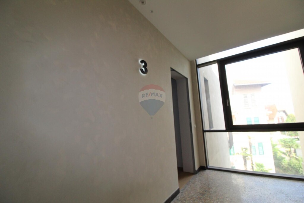 Image 5498605 - 9