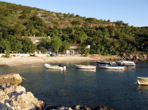 Senj, Bunica – Kuća s devet apartmana 100 metara od plaže