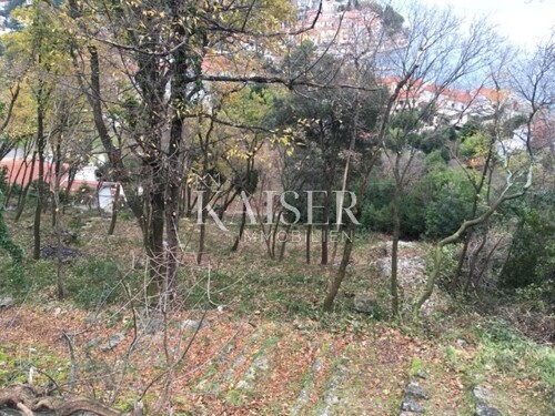 Mošćenička Draga- zemljište u centru sa pogledom na more