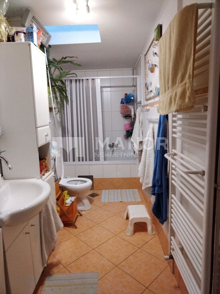 Image 5504695 - 9