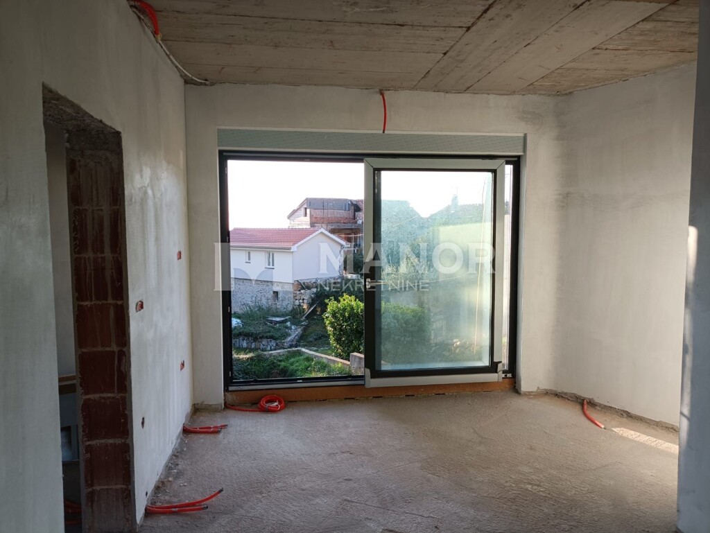 Image 5508600 - 24